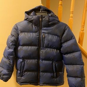 Down jacket.removable hood,2 Front zip pockets